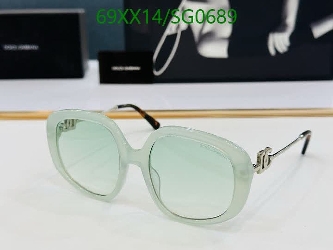 D&G-Glasses Code: SG0689 $: 69USD