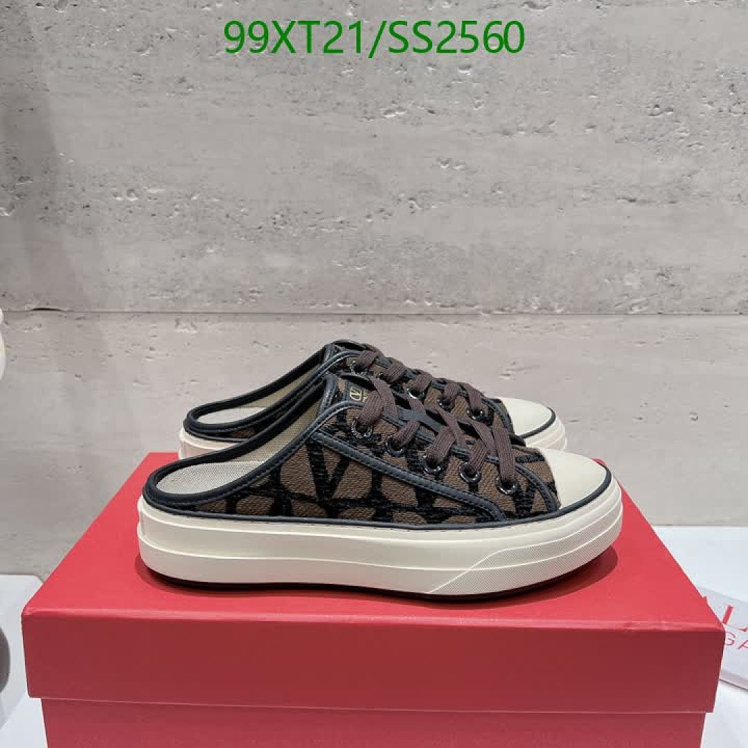Valentino-Men shoes Code: SS2560 $: 99USD