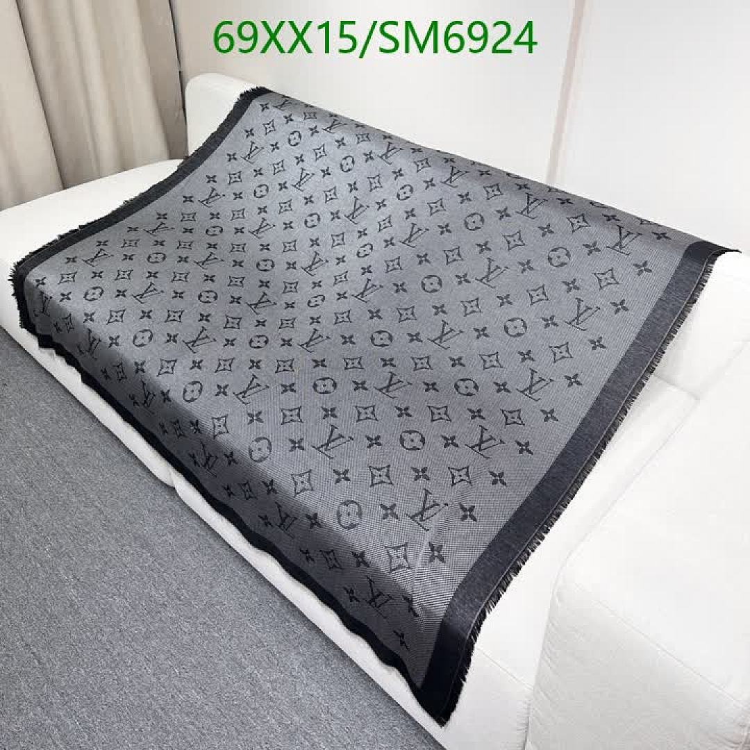 LV-Scarf Code: SM6924 $: 69USD