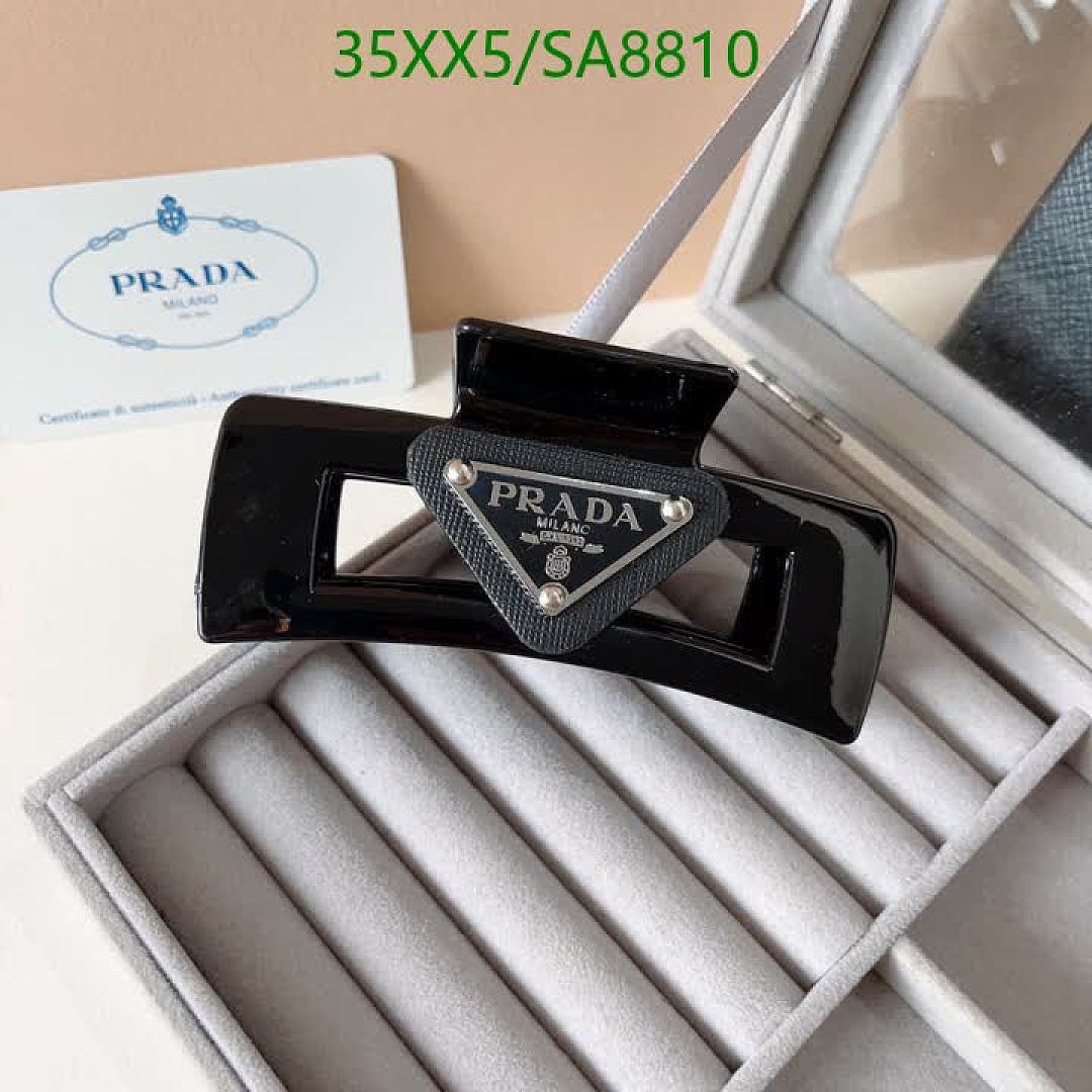 Prada-Headband Code: SA8810 $: 35USD