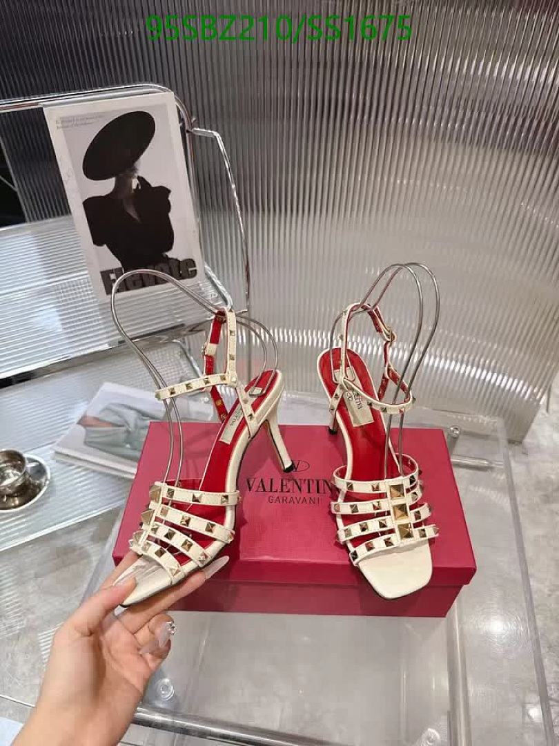 Valentino-Women Shoes Code: SS1675 $: 95USD