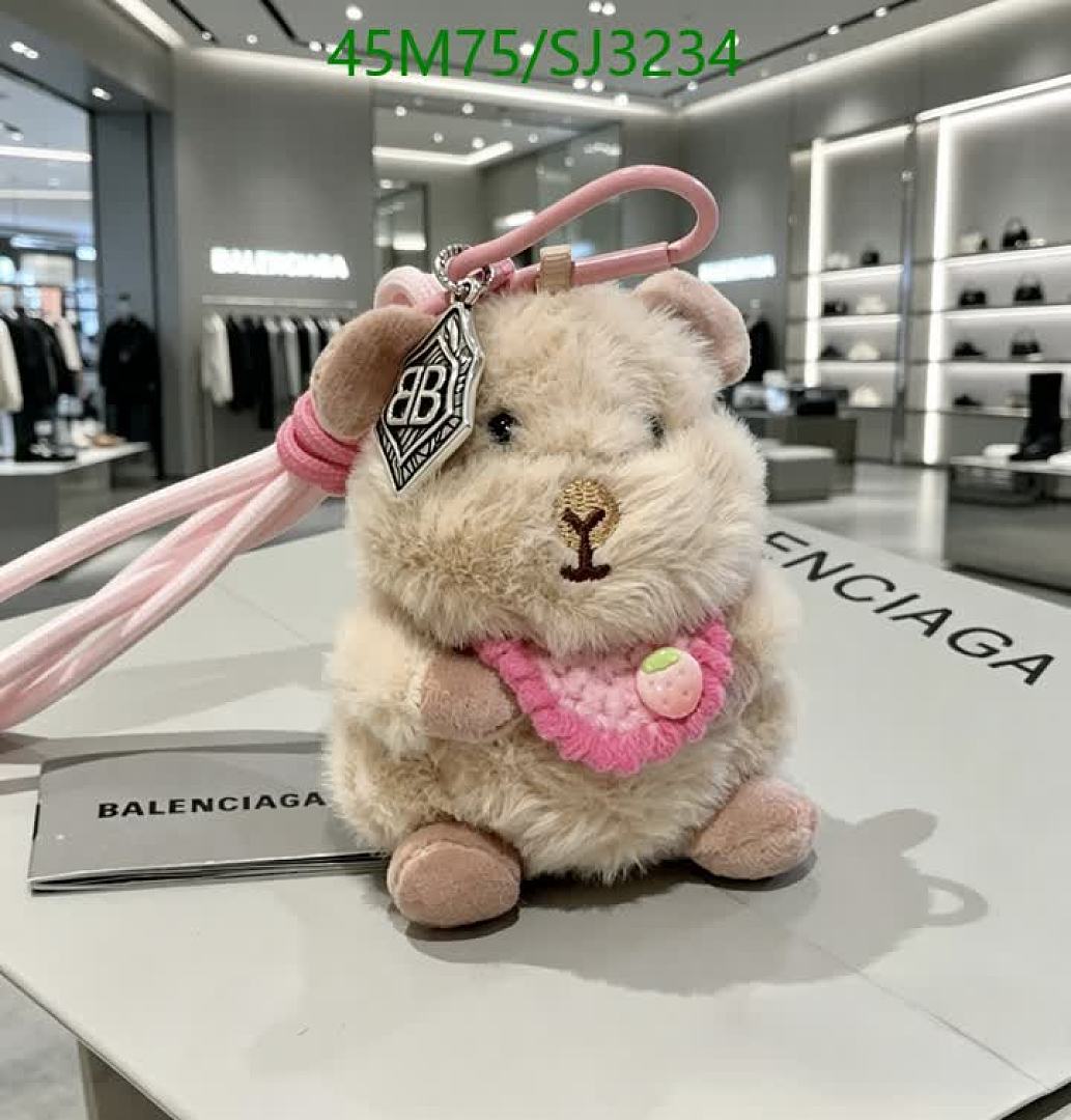 Balenciaga-Key pendant Code: SJ3234 $: 45USD