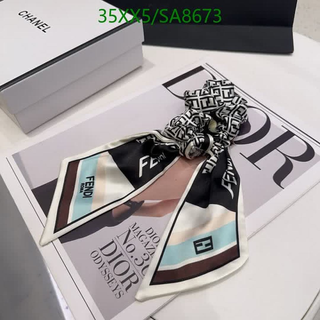Fendi-Headband Code: SA8673 $: 35USD