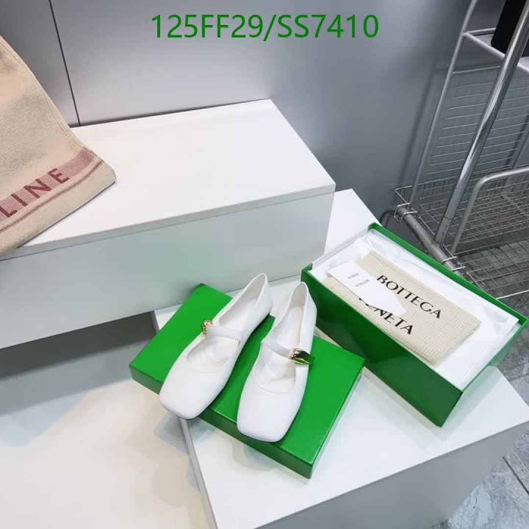 BV-Women Shoes Code: SS7410 $: 125USD