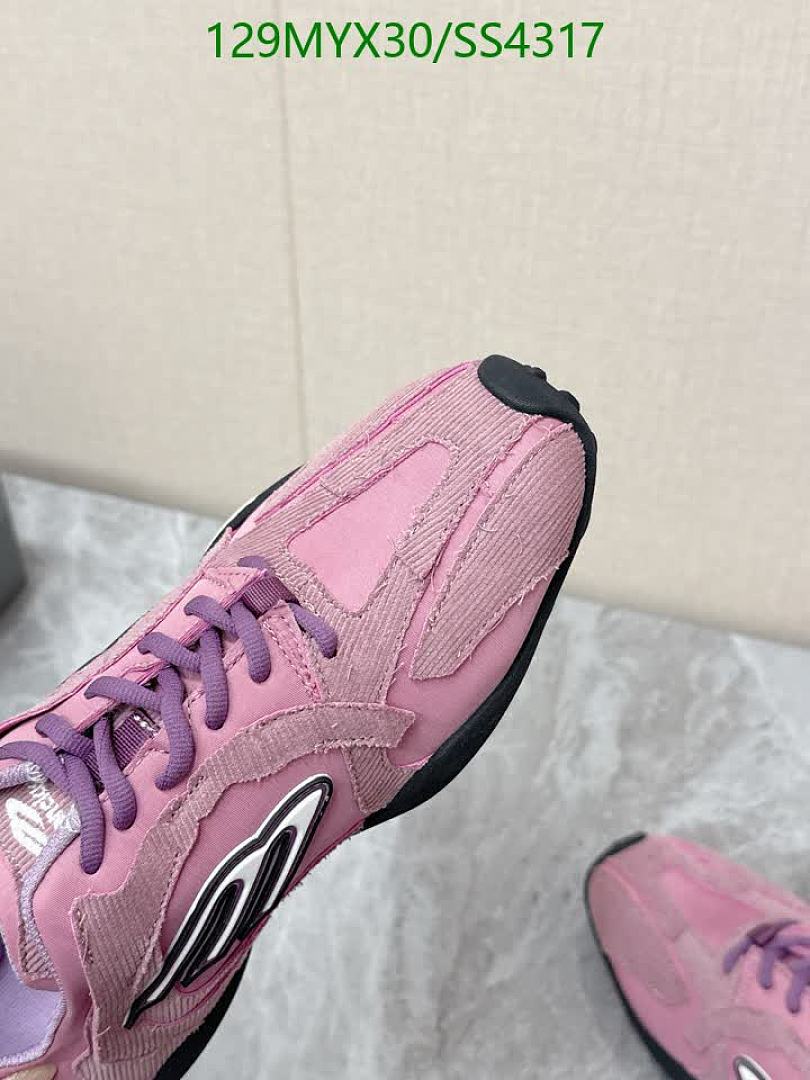 Balenciaga-Women Shoes Code: SS4317 $: 129USD
