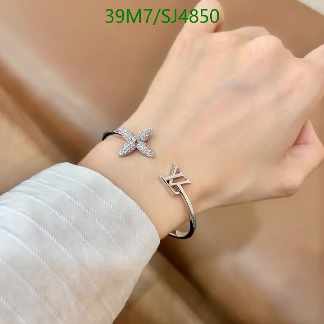 LV-Jewelry Code: SJ4850 $: 39USD