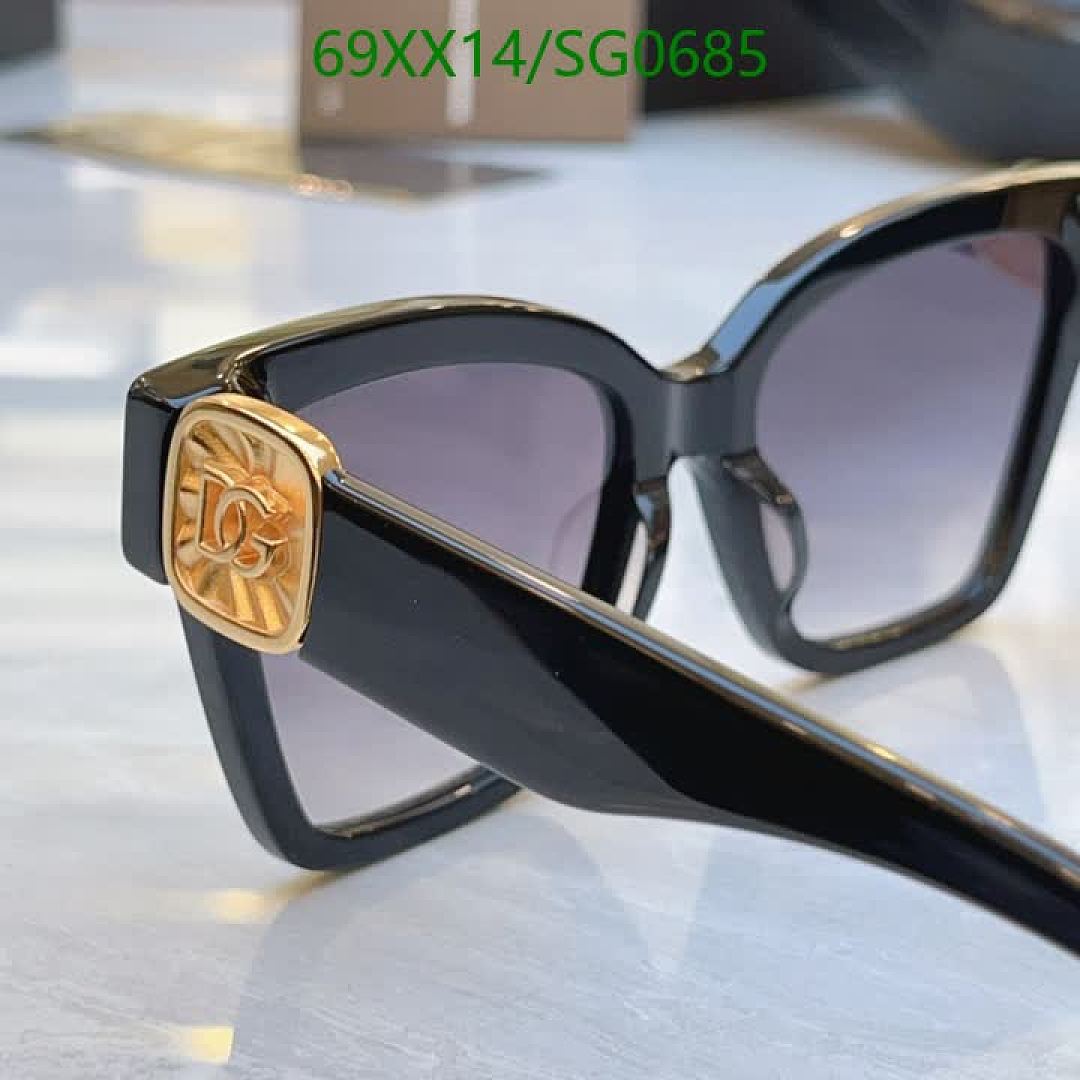 D&G-Glasses Code: SG0685 $: 69USD