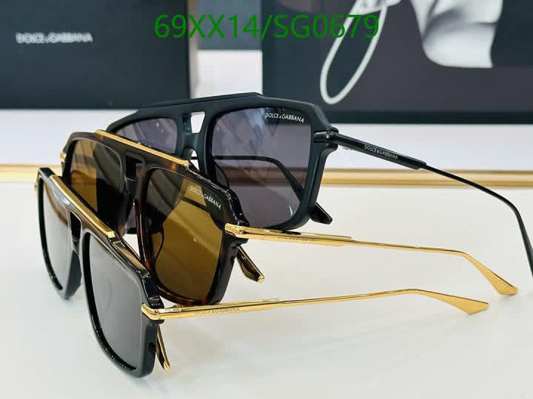 D&G-Glasses Code: SG0679 $: 69USD