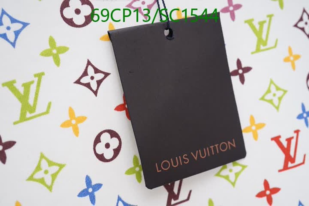 LV-Clothing Code: SC1544 $: 69USD