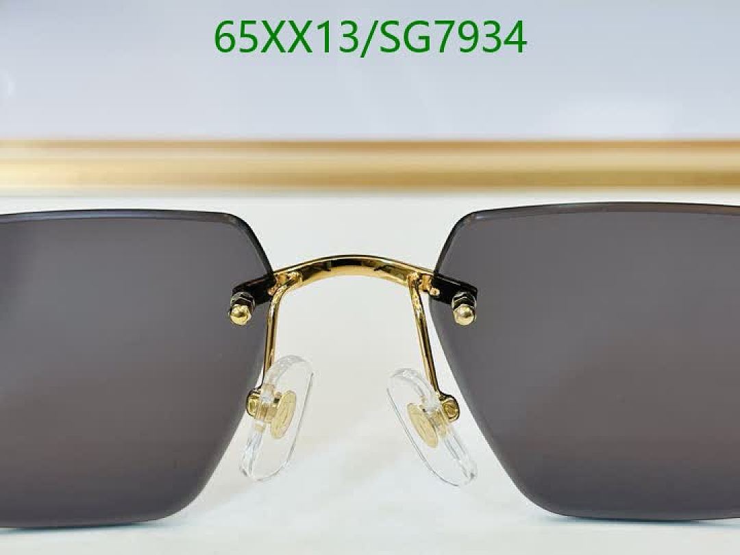 Cartier-Glasses Code: SG7934 $: 65USD