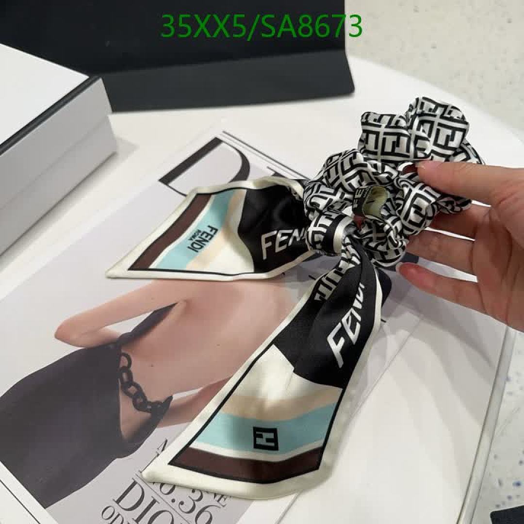Fendi-Headband Code: SA8673 $: 35USD