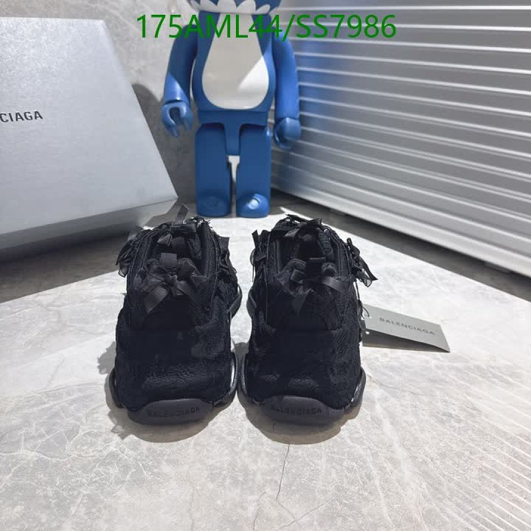 Balenciaga-Women Shoes Code: SS7986 $: 175USD