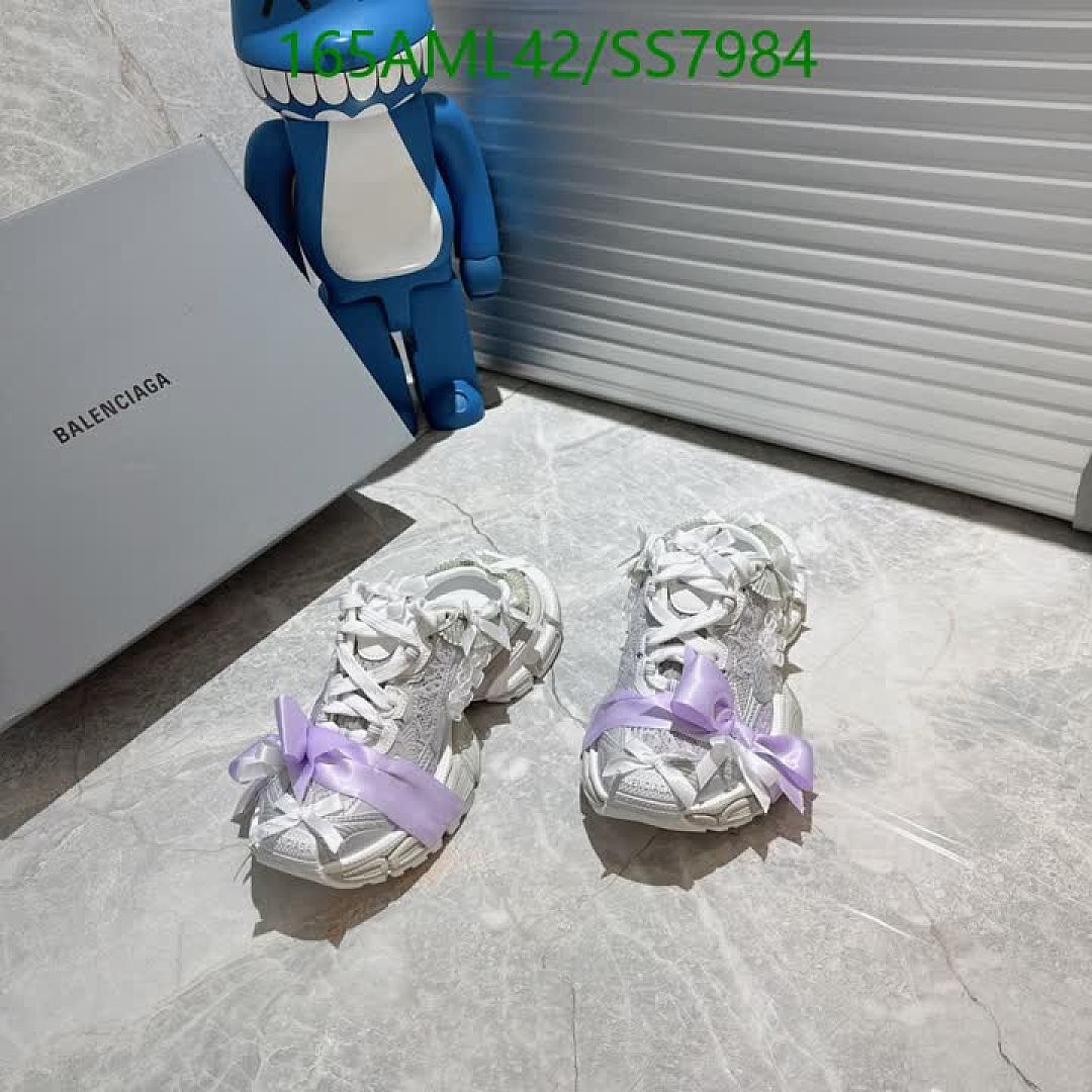 Balenciaga-Women Shoes Code: SS7984 $: 165USD