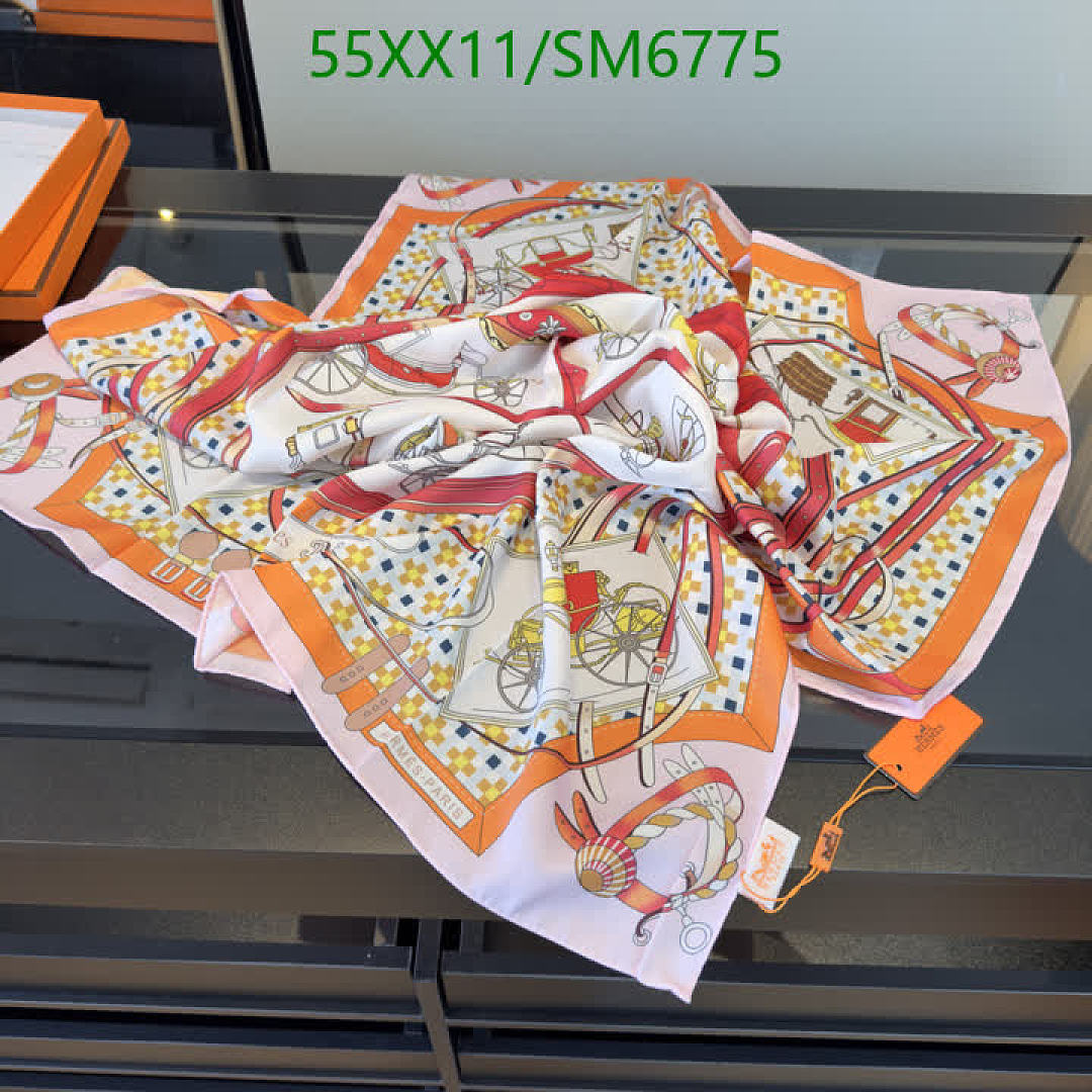 Hermes-Scarf Code: SM6775 $: 55USD