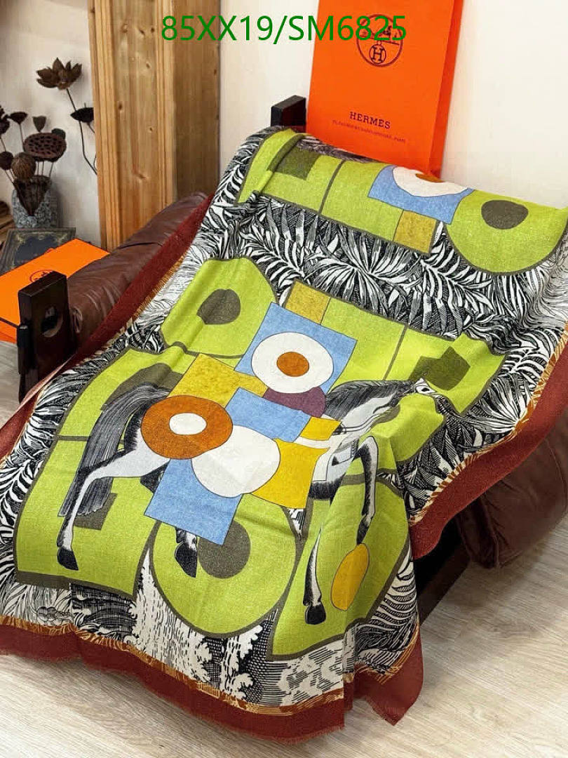 Hermes-Scarf Code: SM6825 $: 85USD