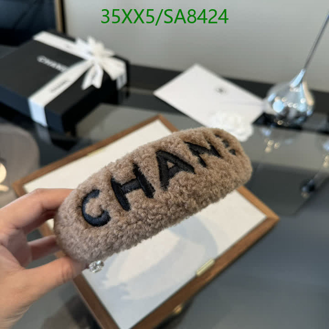 Chanel-Headband Code: SA8424 $: 35USD