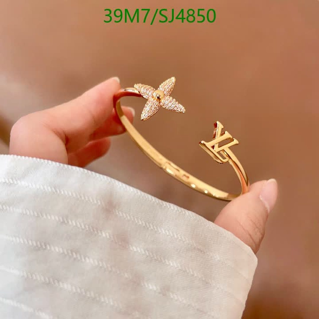 LV-Jewelry Code: SJ4850 $: 39USD