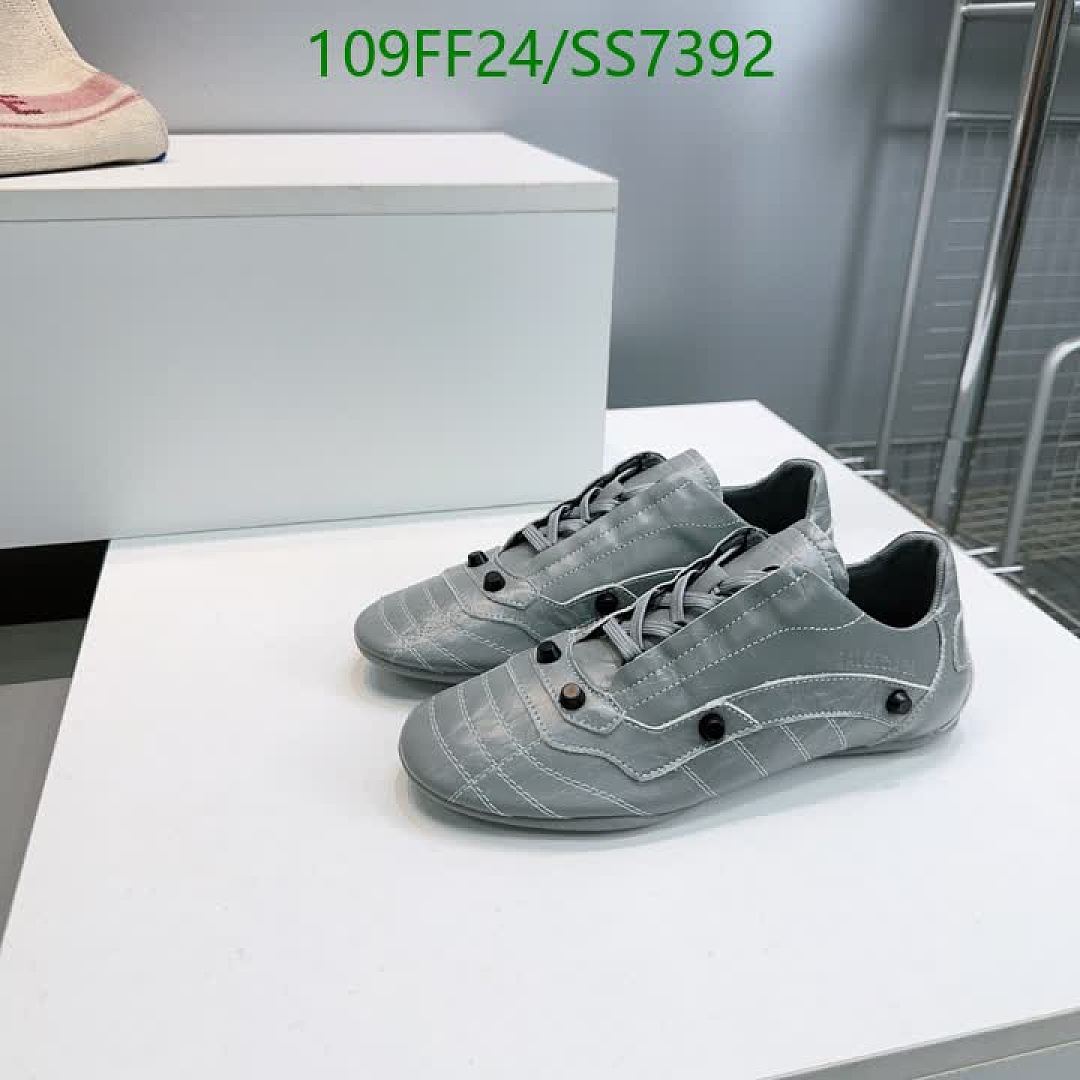 Balenciaga-Women Shoes Code: SS7392 $: 109USD