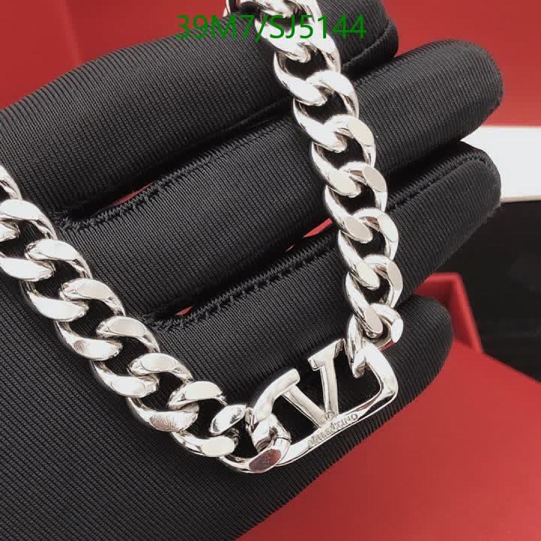 Valentino-Jewelry Code: SJ5144 $: 39USD