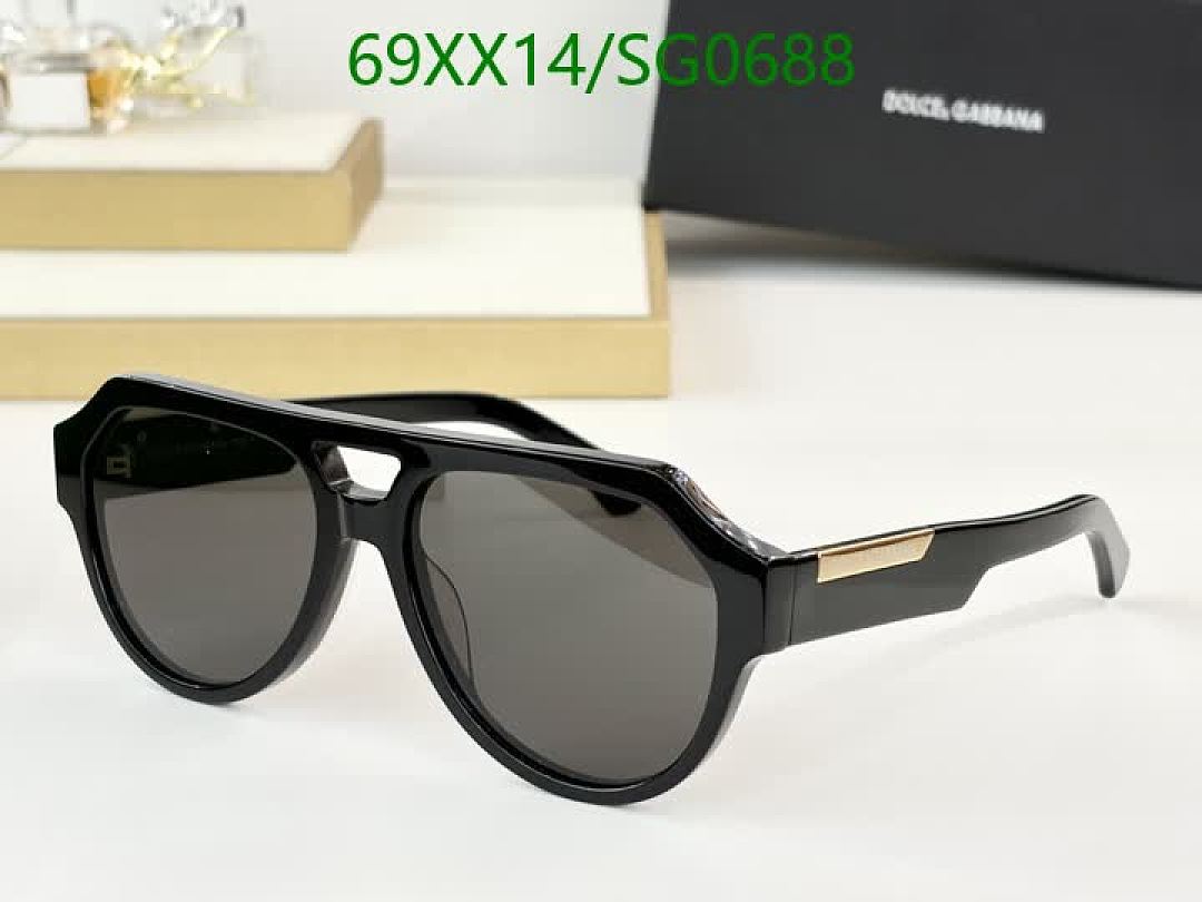 D&G-Glasses Code: SG0688 $: 69USD