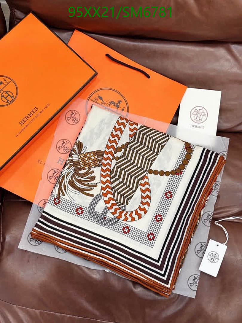 Hermes-Scarf Code: SM6781 $: 95USD