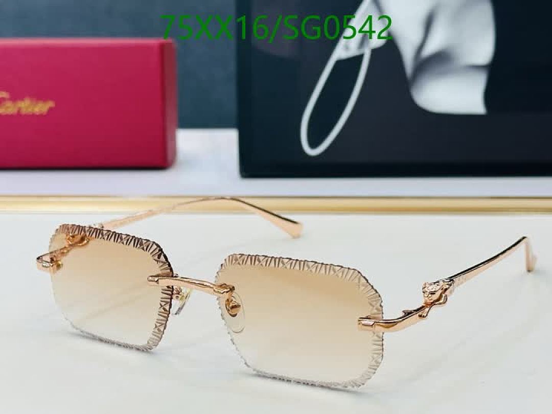 Cartier-Glasses Code: SG0542 $: 75USD