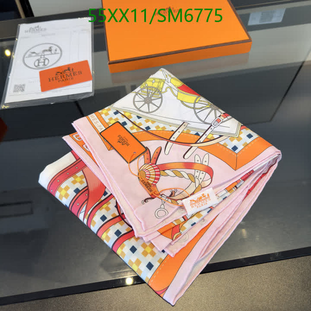 Hermes-Scarf Code: SM6775 $: 55USD
