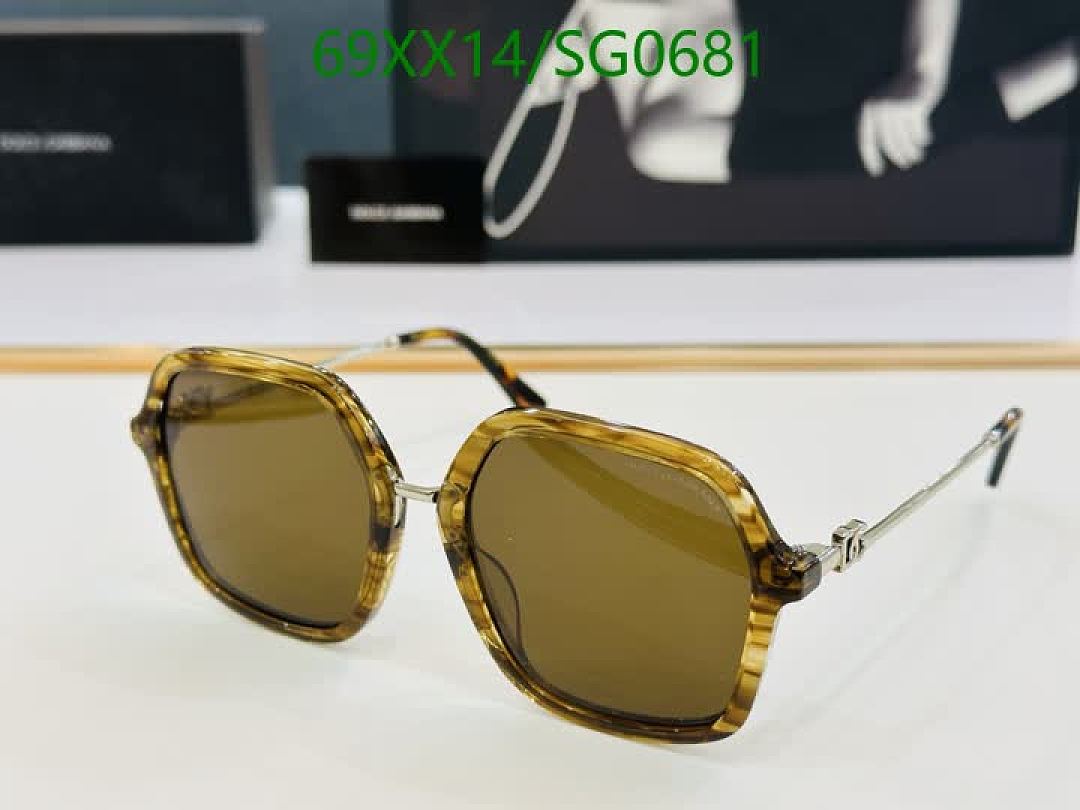 D&G-Glasses Code: SG0681 $: 69USD