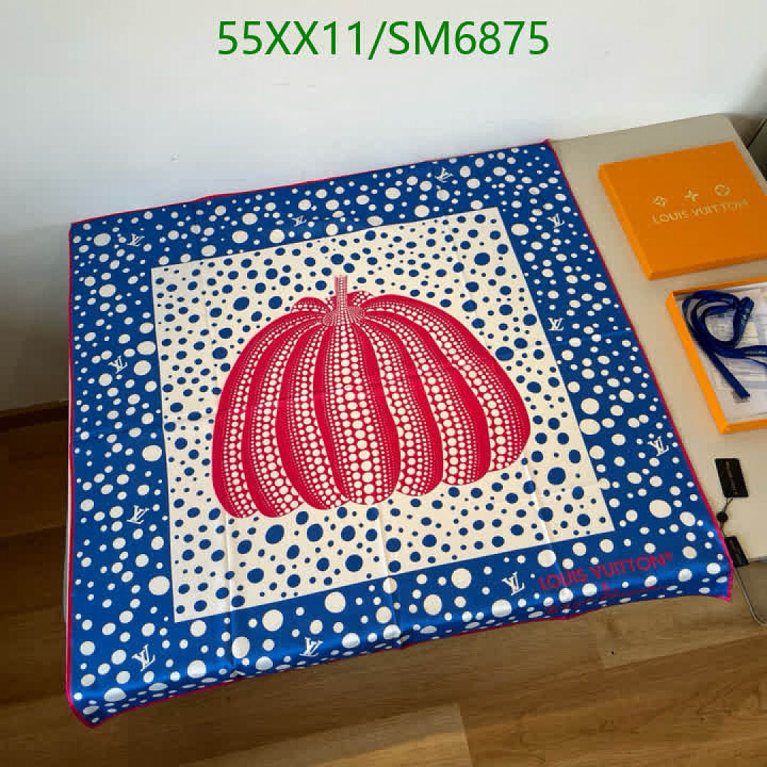 LV-Scarf Code: SM6875 $: 55USD