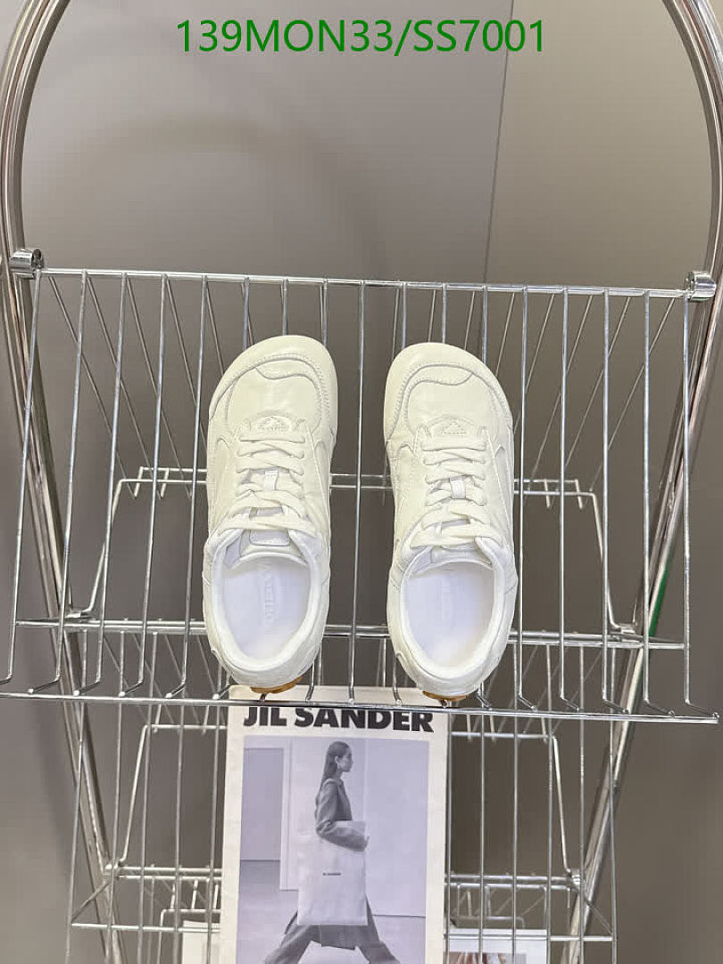 BV-Women Shoes Code: SS7001 $: 139USD