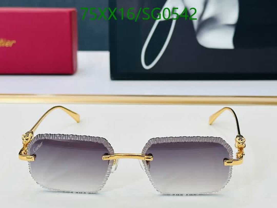 Cartier-Glasses Code: SG0542 $: 75USD
