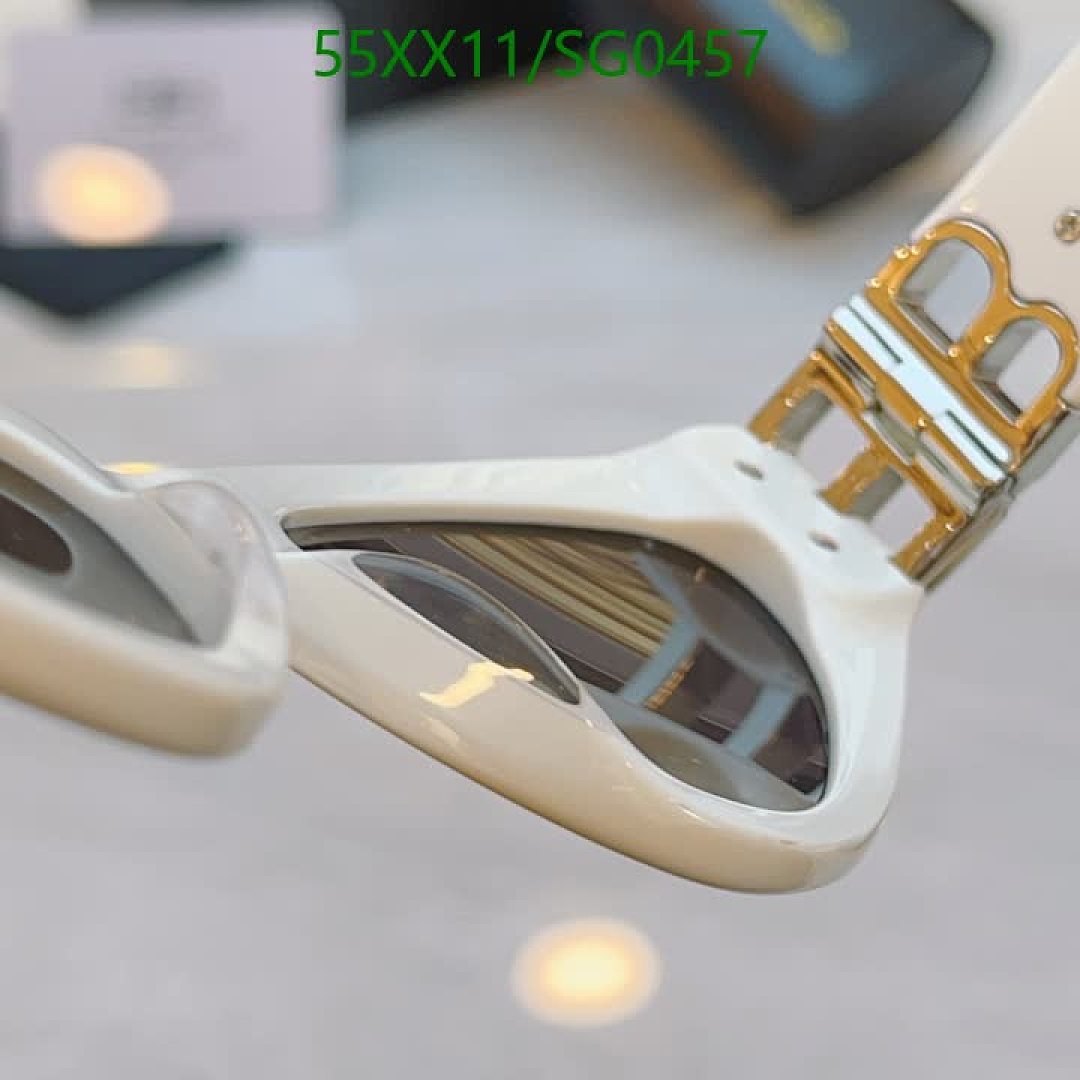 Balenciaga-Glasses Code: SG0457 $: 55USD