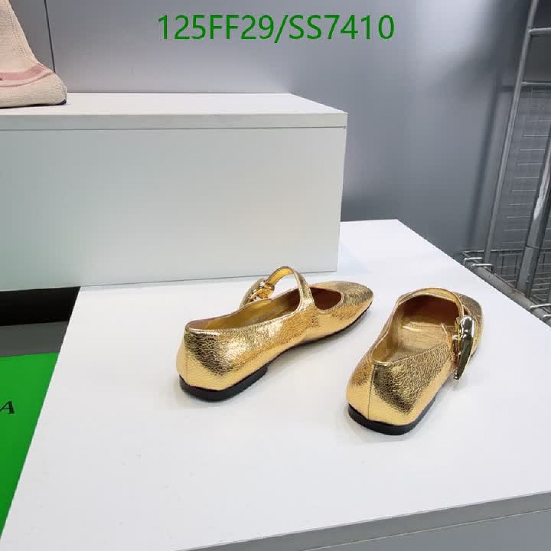 BV-Women Shoes Code: SS7410 $: 125USD