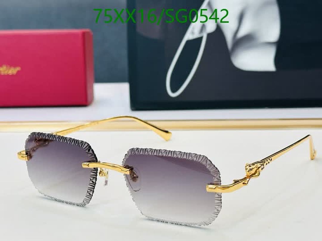 Cartier-Glasses Code: SG0542 $: 75USD