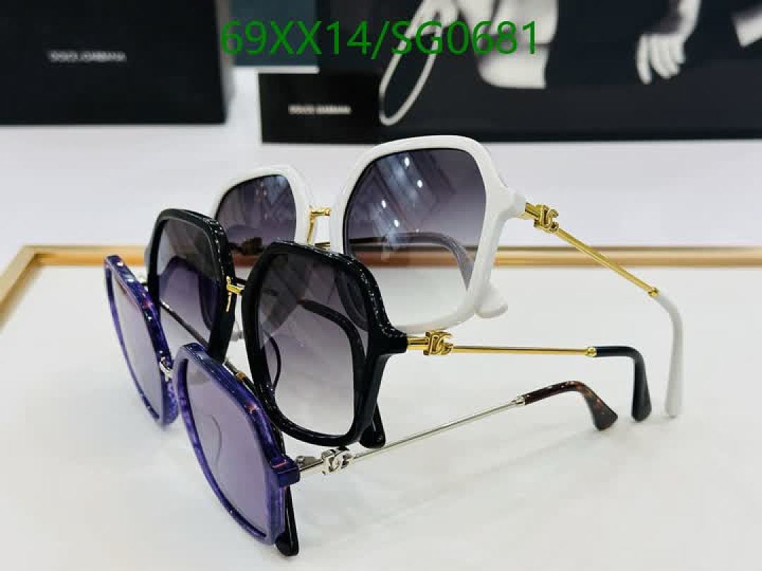 D&G-Glasses Code: SG0681 $: 69USD