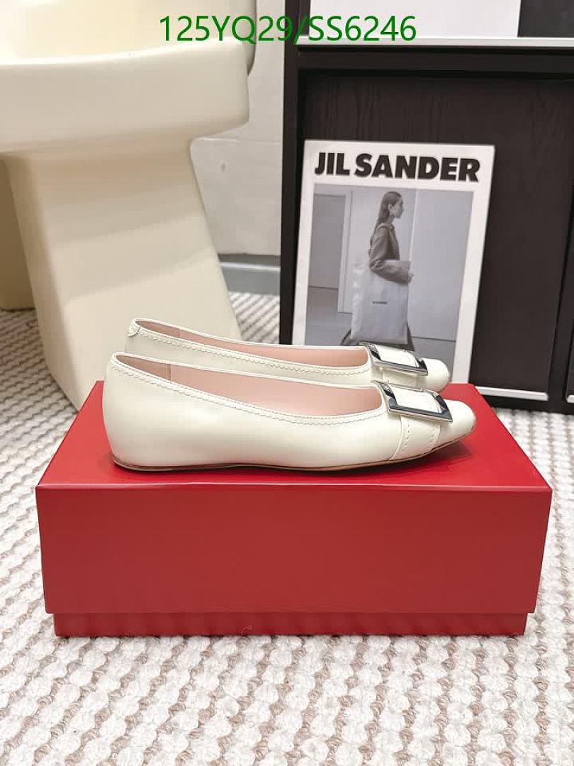 Roger Vivier-Women Shoes Code: SS6246 $: 125USD