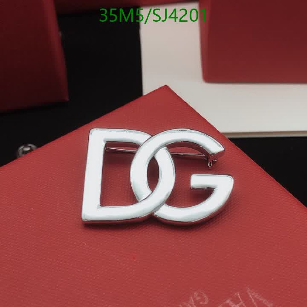 DG-Jewelry Code: SJ4201 $: 35USD