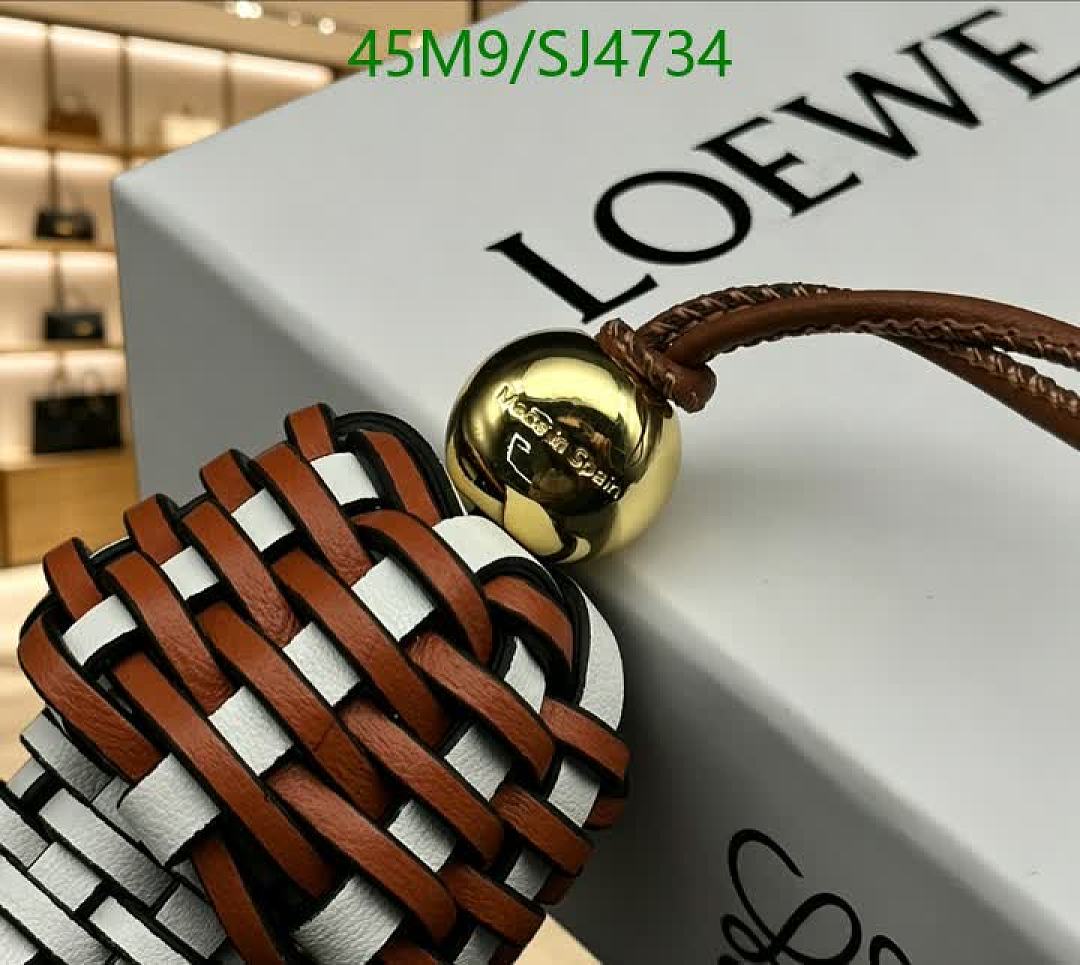 Loewe-Key pendant Code: SJ4734 $: 45USD