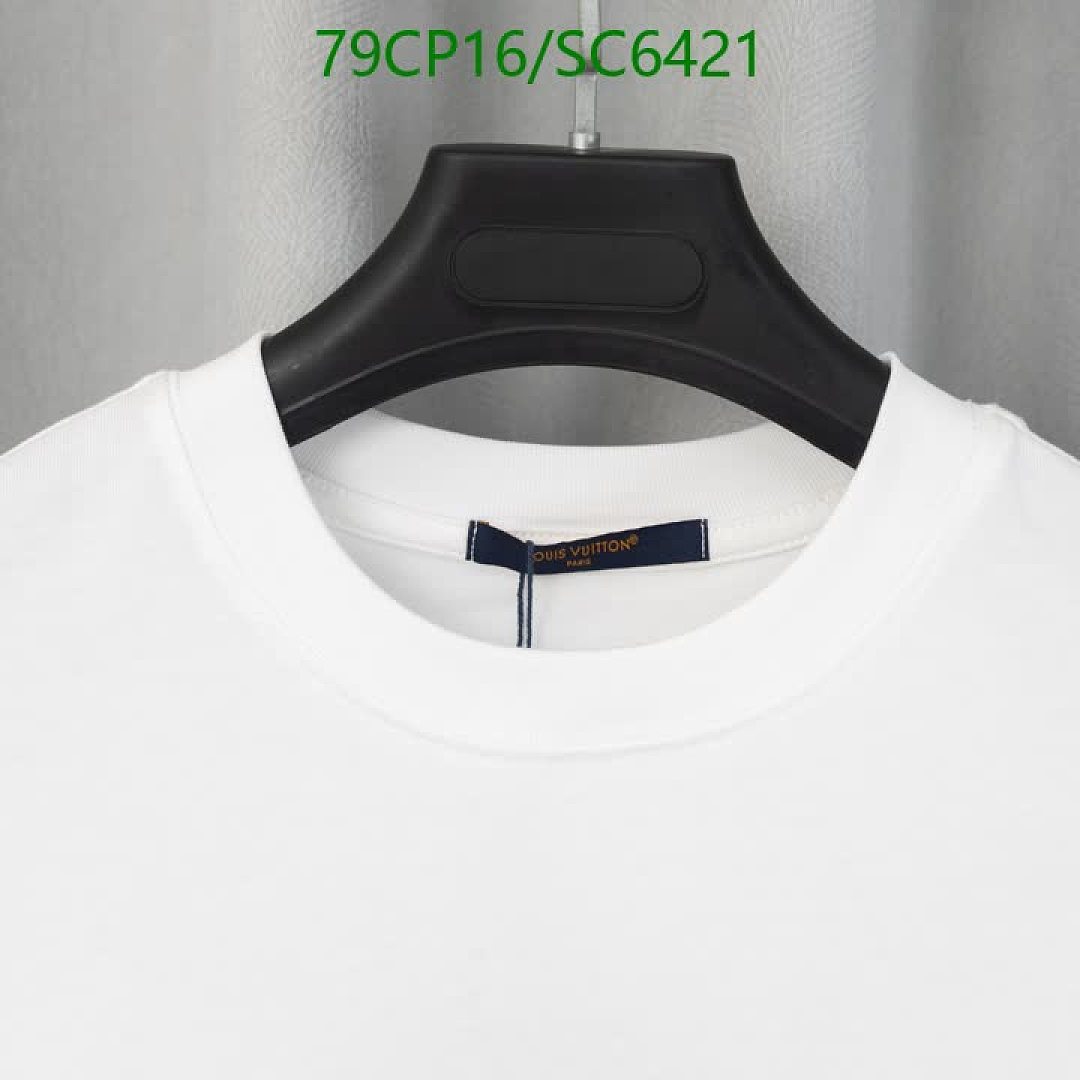 LV-Clothing Code: SC6421 $: 79USD