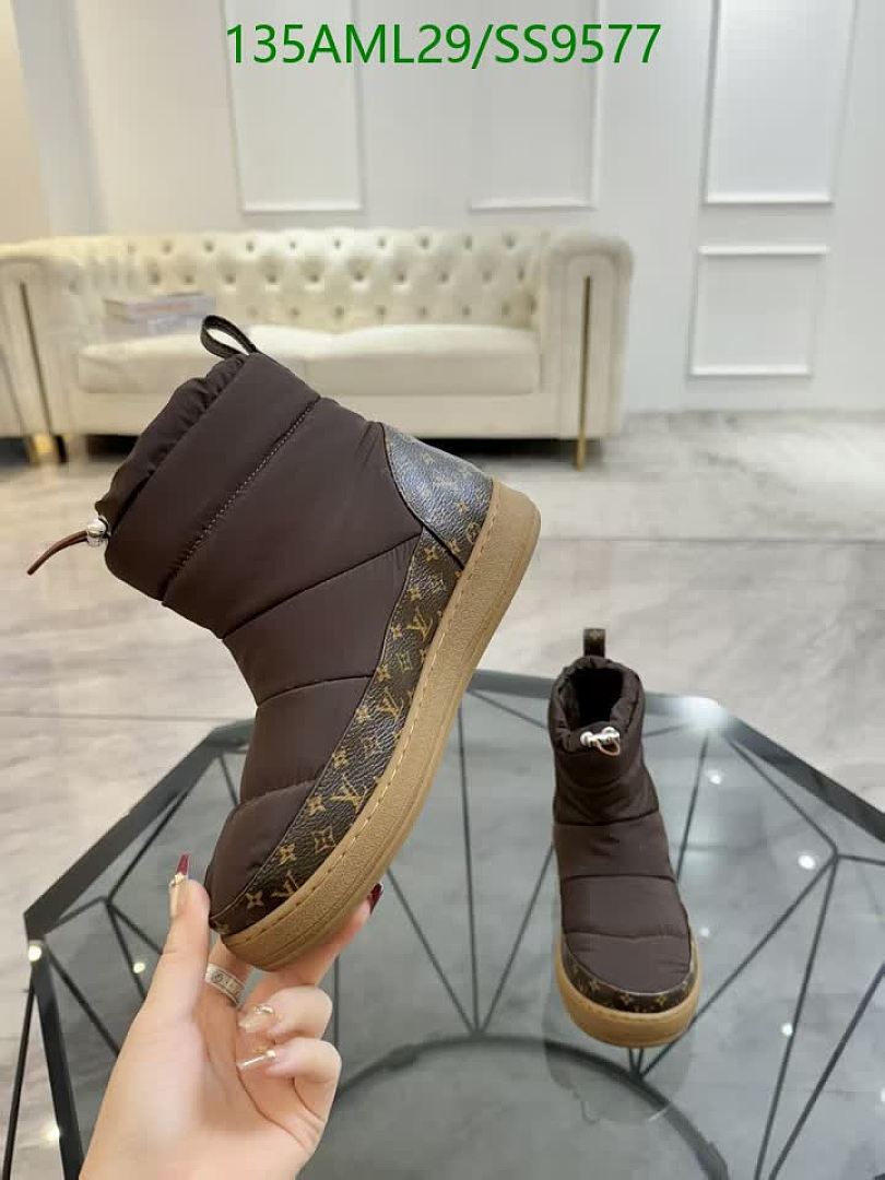 Boots-Women Shoes Code: SS9577 $: 135USD
