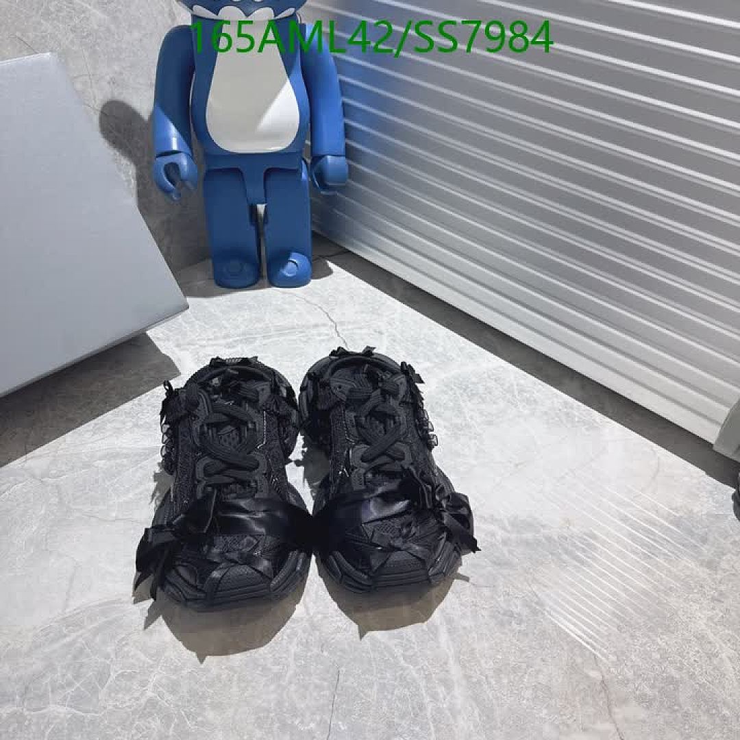 Balenciaga-Women Shoes Code: SS7984 $: 165USD