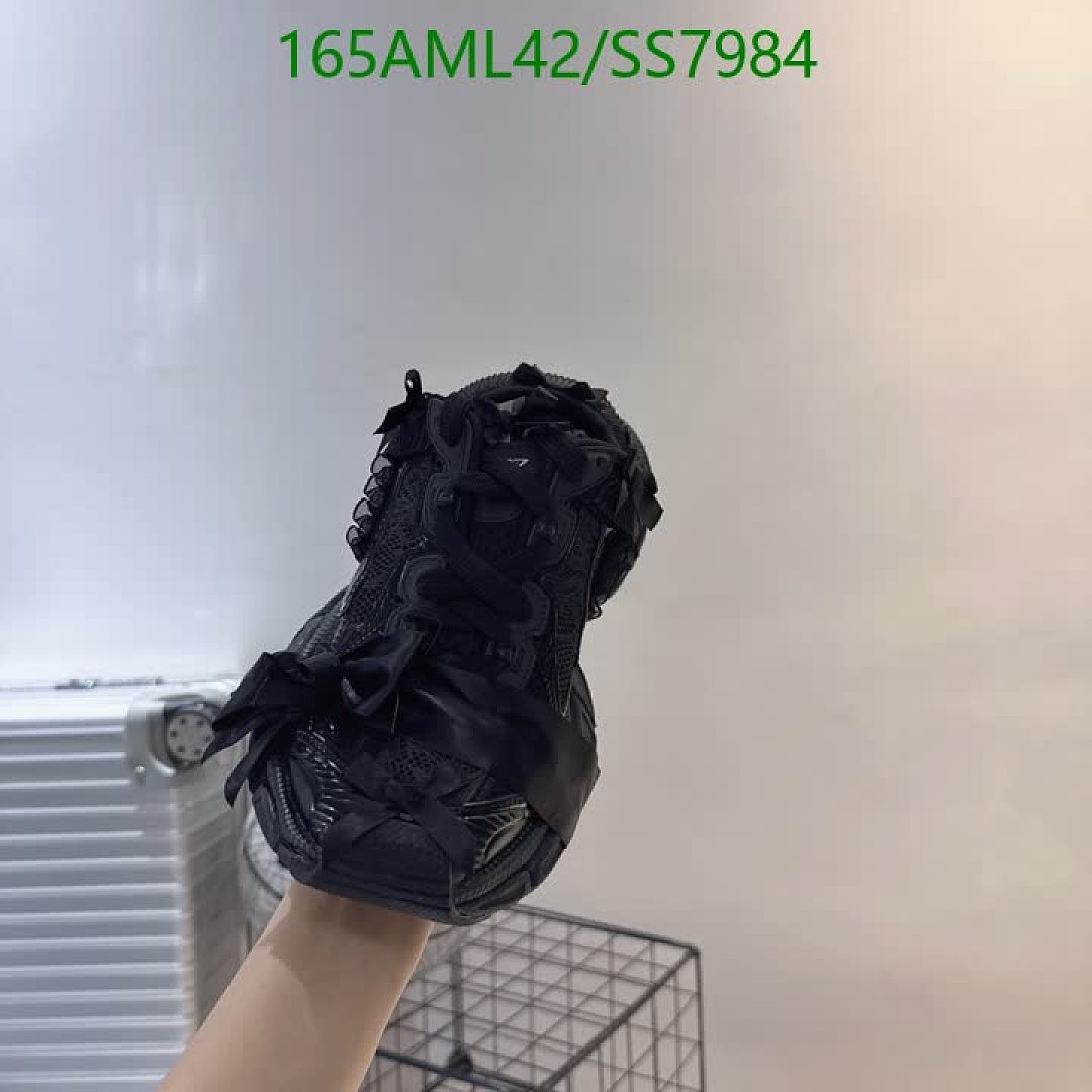 Balenciaga-Women Shoes Code: SS7984 $: 165USD