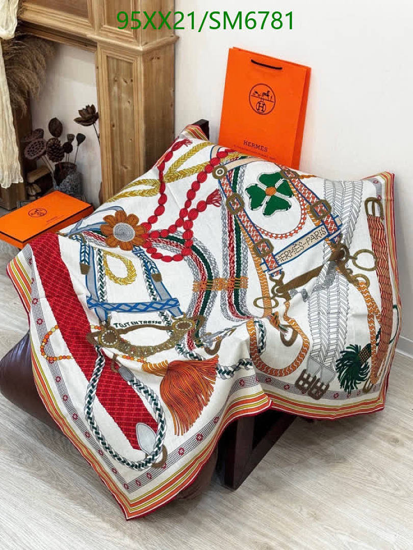 Hermes-Scarf Code: SM6781 $: 95USD