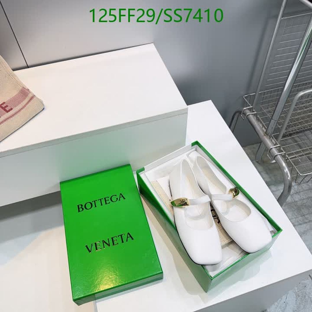 BV-Women Shoes Code: SS7410 $: 125USD