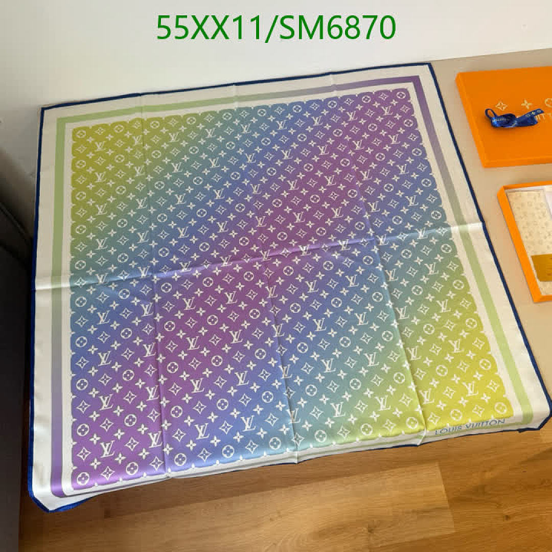 LV-Scarf Code: SM6870 $: 55USD