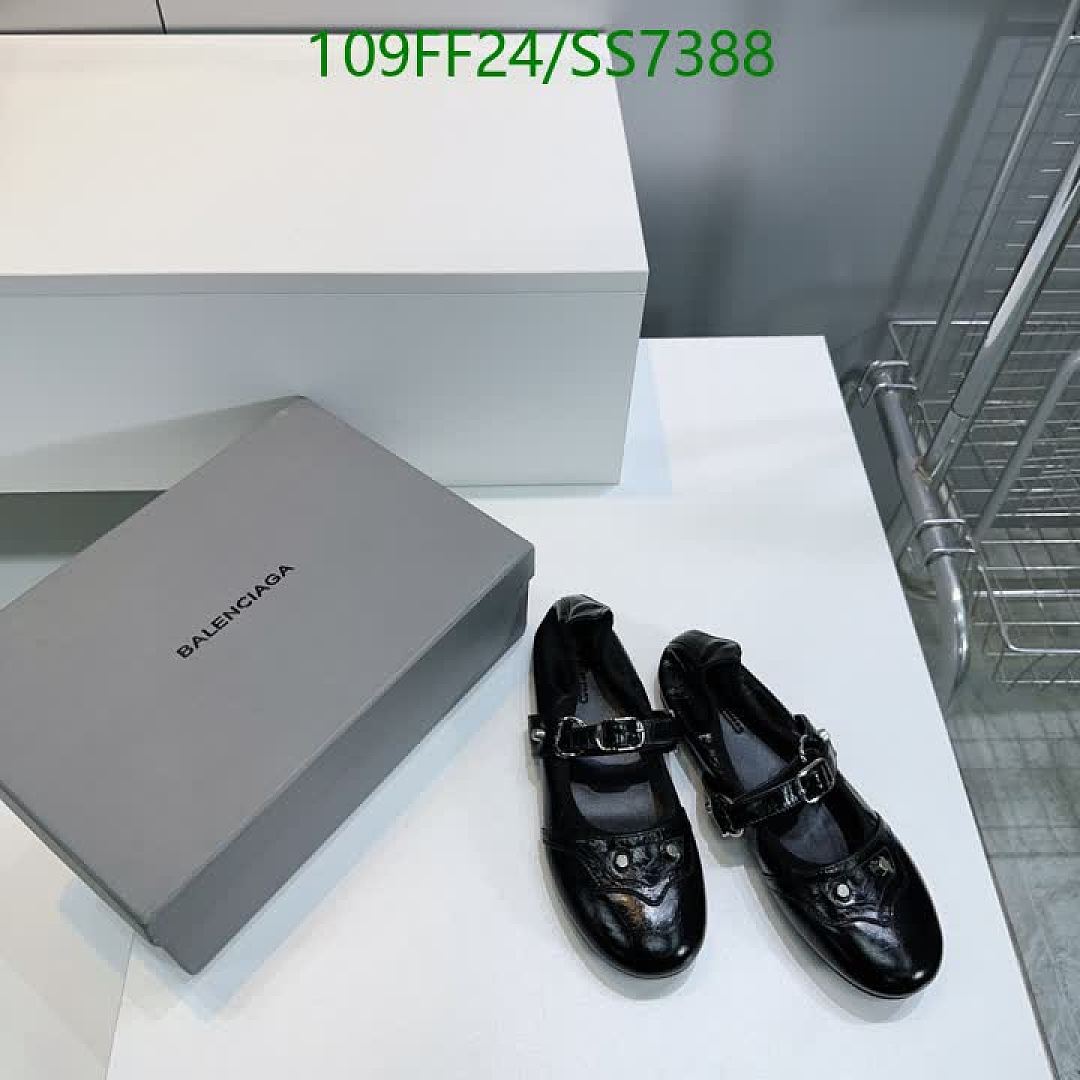 Balenciaga-Women Shoes Code: SS7388 $: 109USD