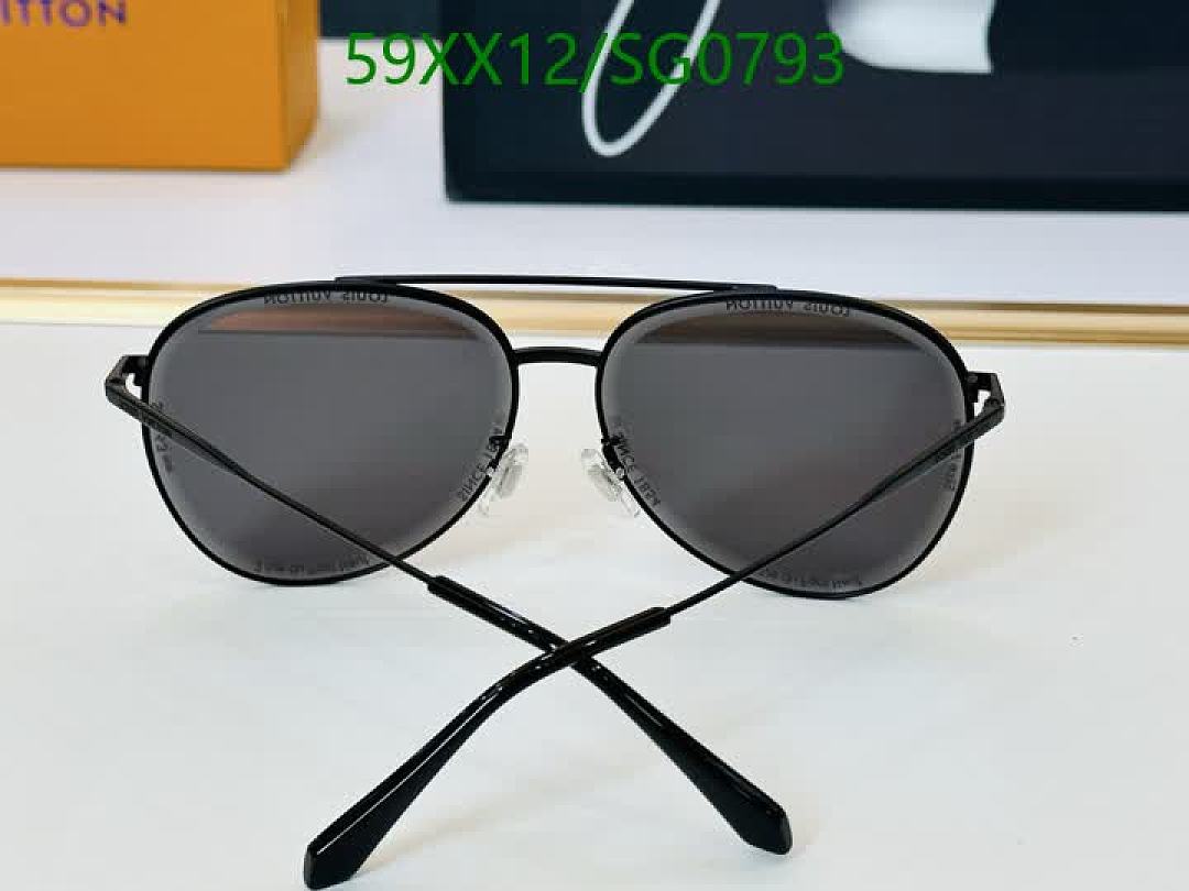 LV-Glasses Code: SG0793 $: 59USD