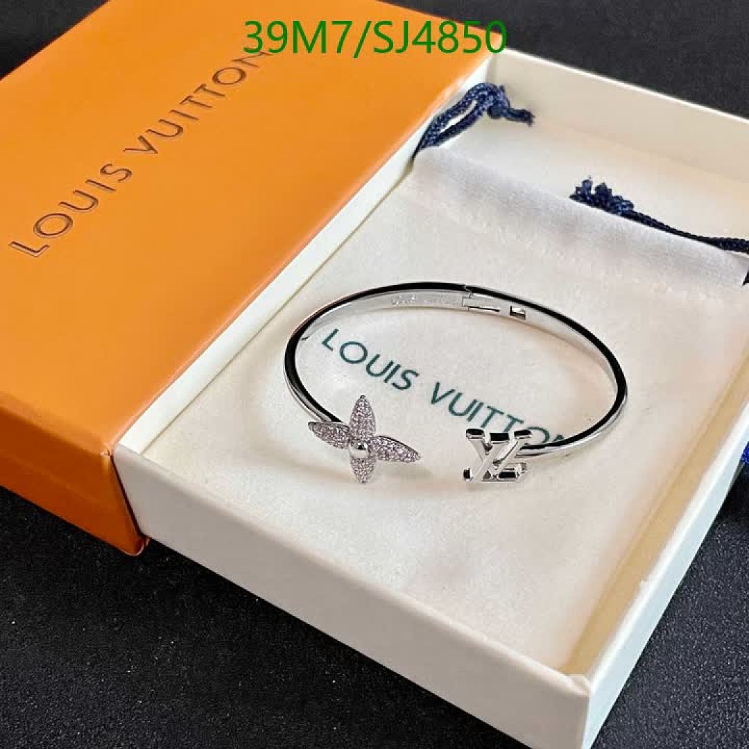 LV-Jewelry Code: SJ4850 $: 39USD