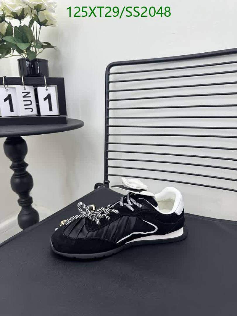 Fendi-Women Shoes Code: SS2048 $: 125USD