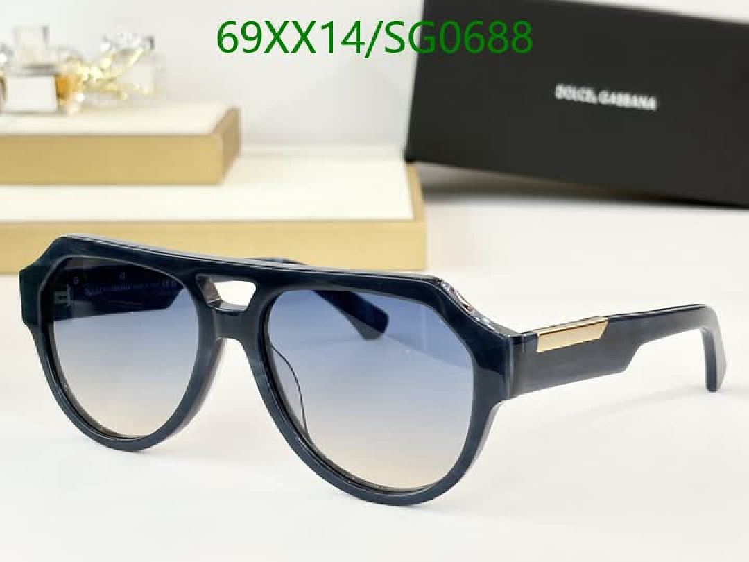 D&G-Glasses Code: SG0688 $: 69USD